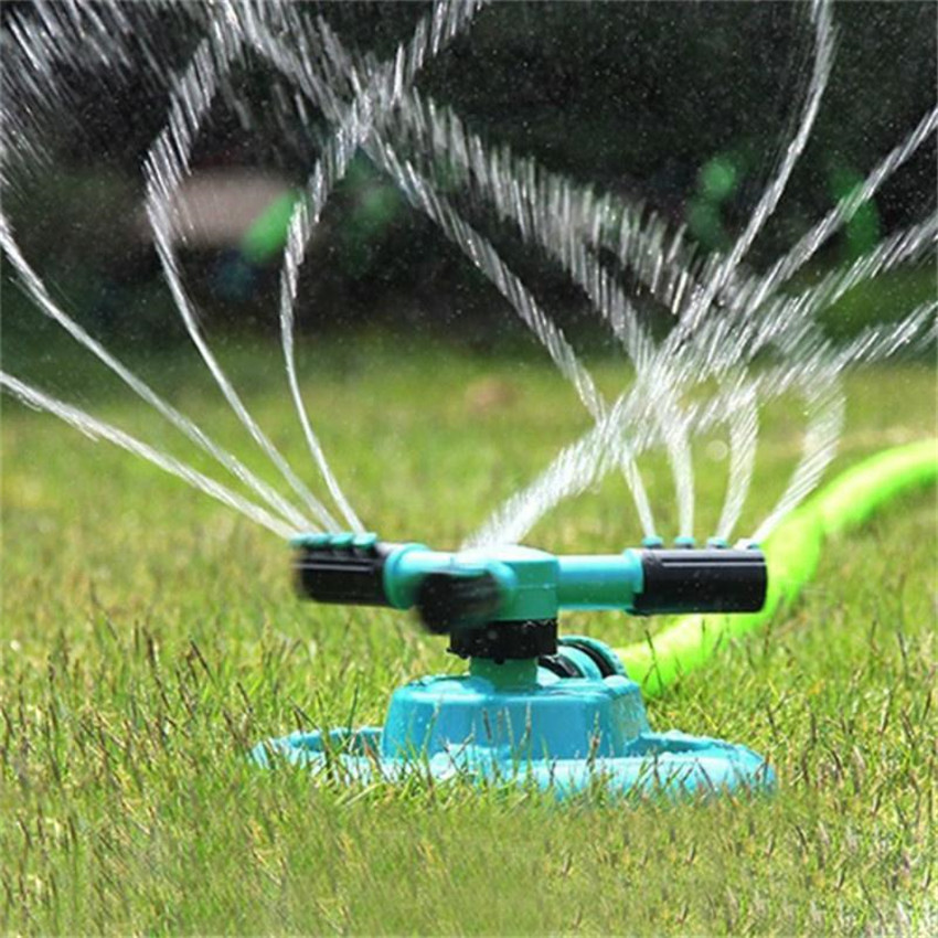 [HCM]Vòi phun nước tưới cây tự động  Vòi Phun Nước Tưới Cây  xoay tròn 360 Độ chân đế vuông