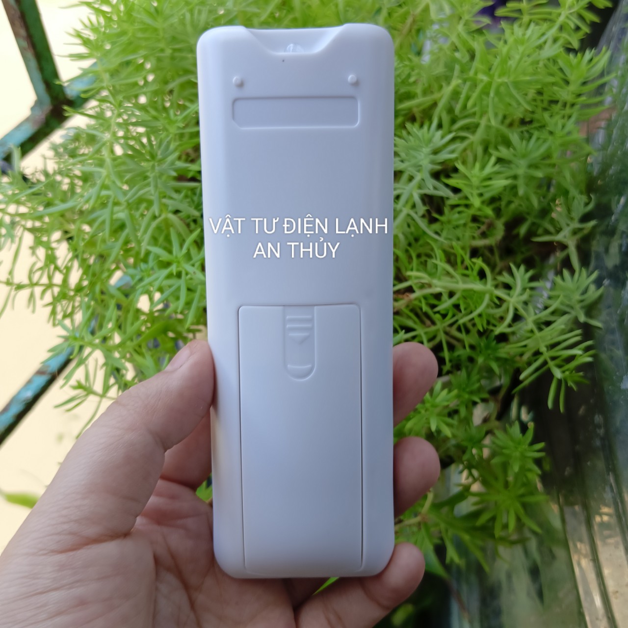 Remote máy lạnh Sharp nhỏ đời mới - Điều khiển điều hòa Sharp