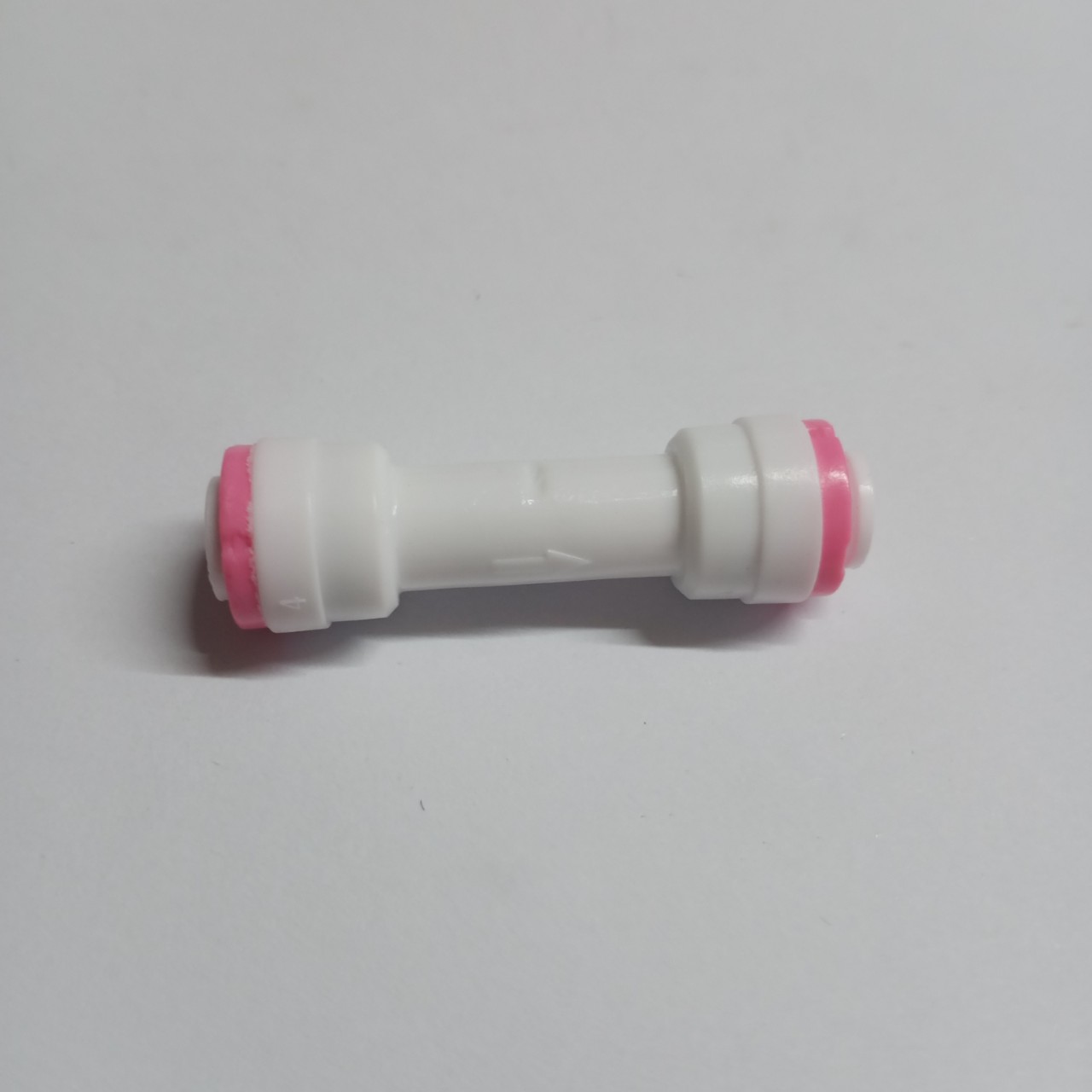 Cút thẳng nối nhanh 2 đầu phi 6mm có van 1 chiều