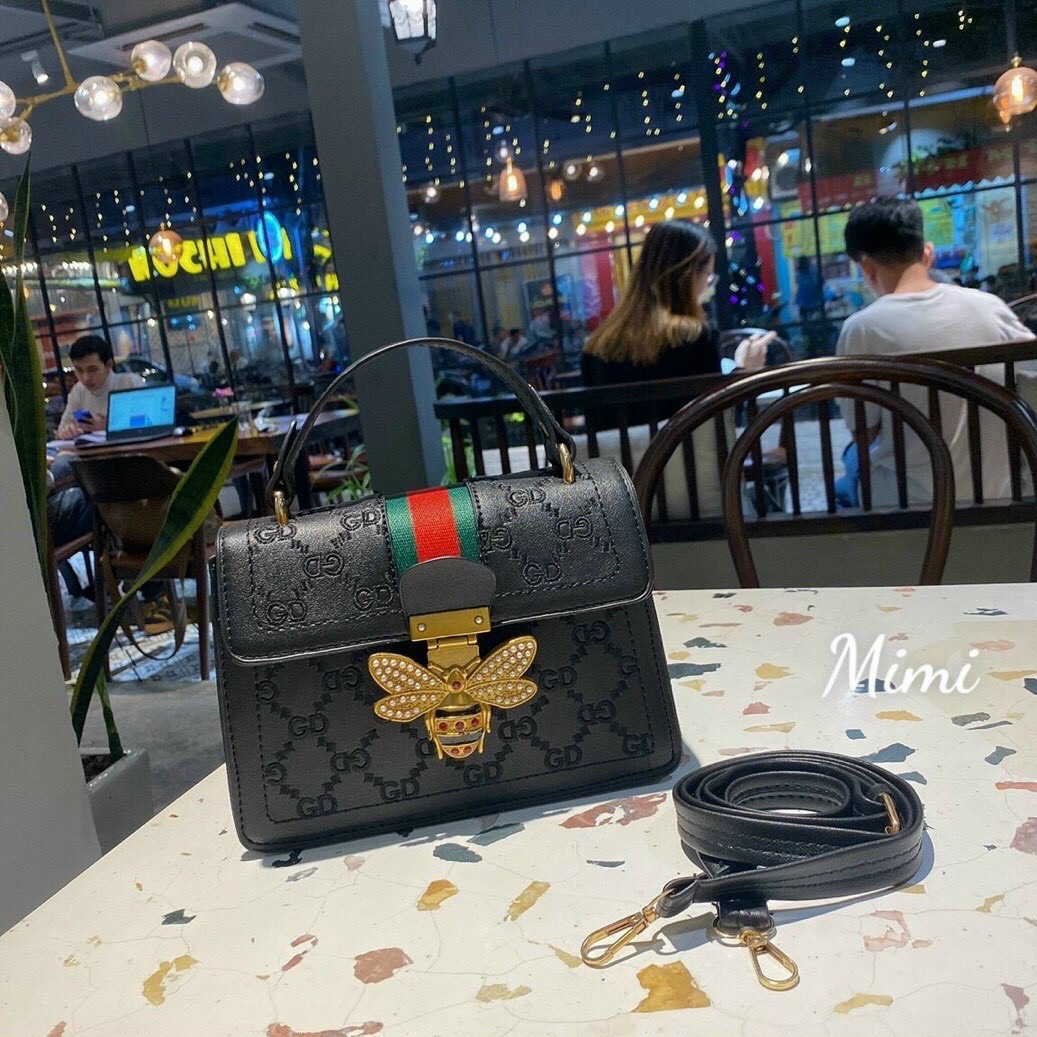 Túi Xách Nữ Đeo Chéo Con Ong Vàng