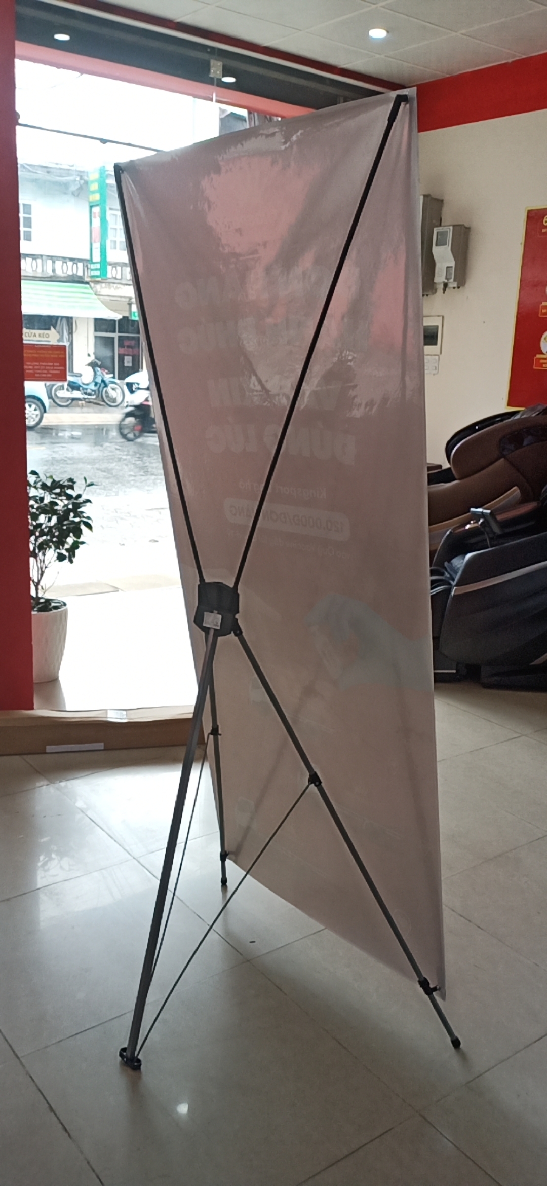 Standee X tempered size 80*180cm