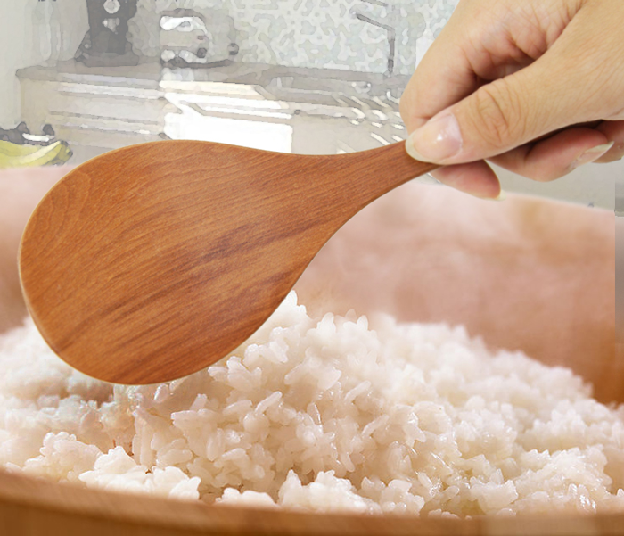 Vá cơm chống dính cán gỗ