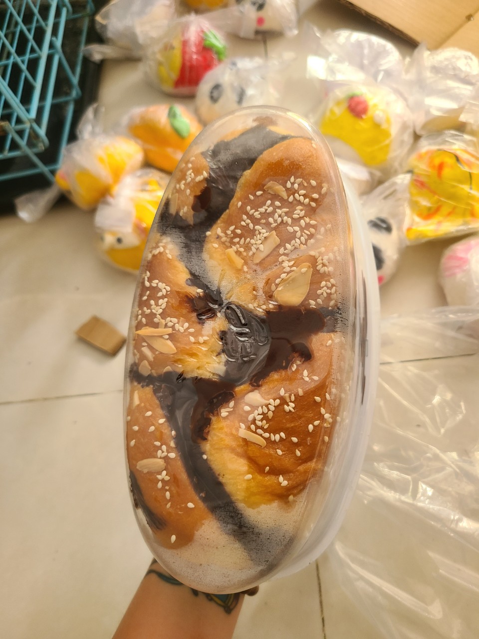Bánh mì hoa cúc nhân Socola 350gam