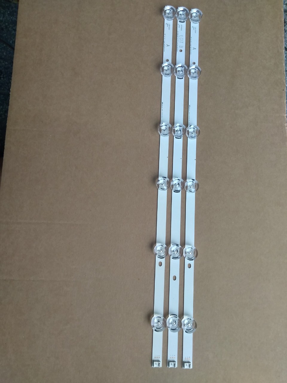 LED TIVI LG 32LB CHÓA LỚN 6V