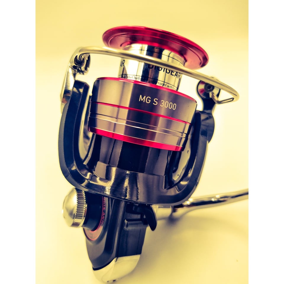 MÁY ĐỨNG CÂU LURE DAIWA MG S-3000