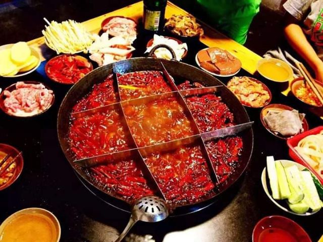Ớt Quả Khô Trùng Khánh 100g - Hàng Chuẩn