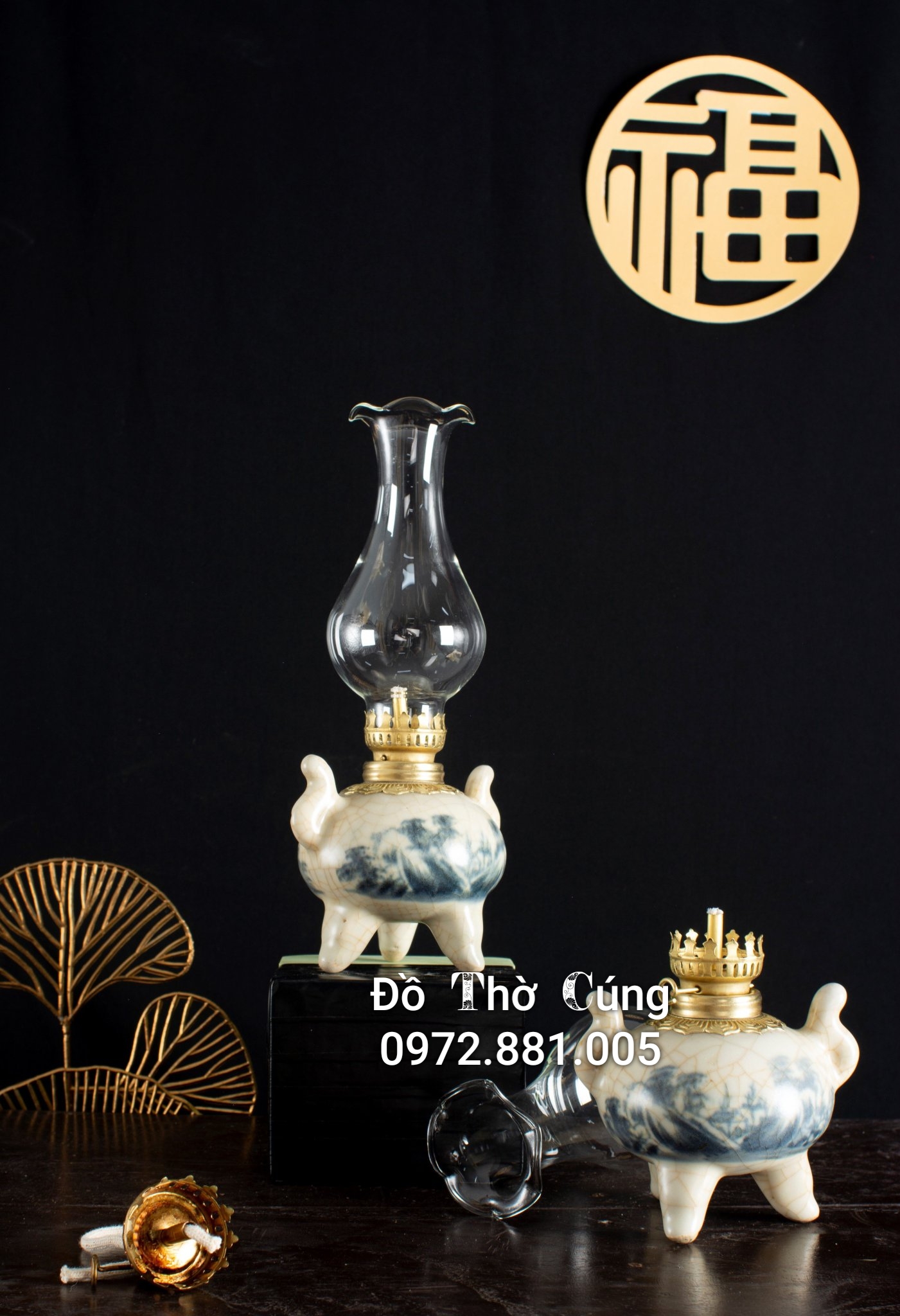 Đèn dầu men rạn cổ -đèn men rạn đen ( có bóng chup thuỷ tinh)