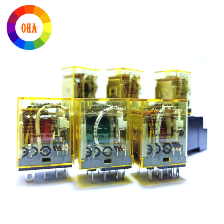 Rơ Le Trung Gian IDEC 24VDC