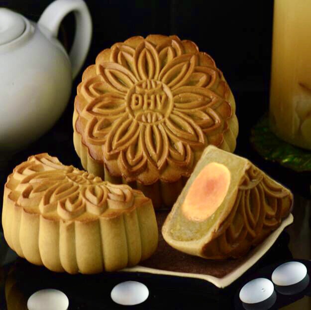 ĐÔNG HƯNG VIÊN - BÁNH TRUNG THU 2 TRỨNG