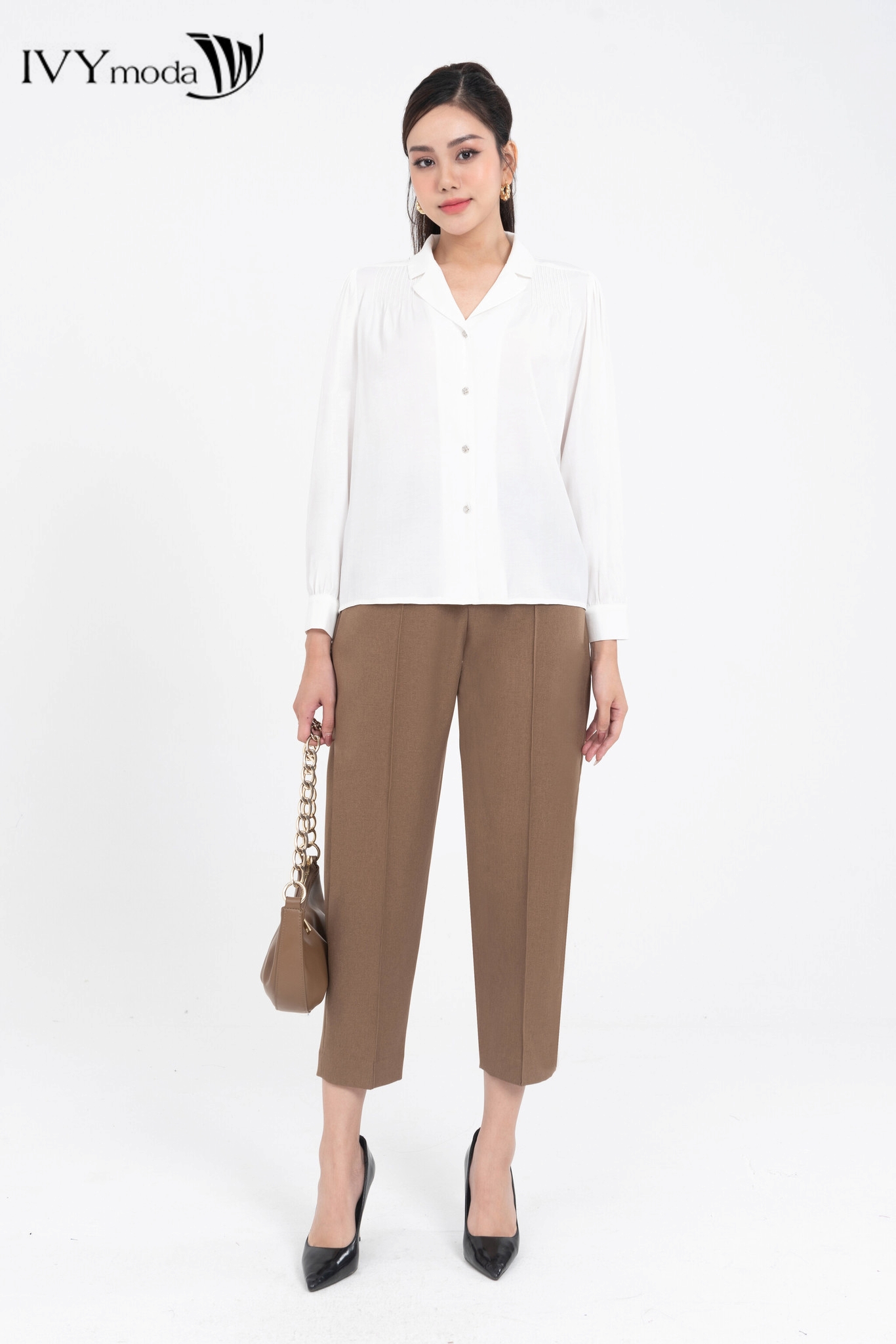 Áo lụa cổ 2 ve tay phồng IVY moda MS 17M8145
