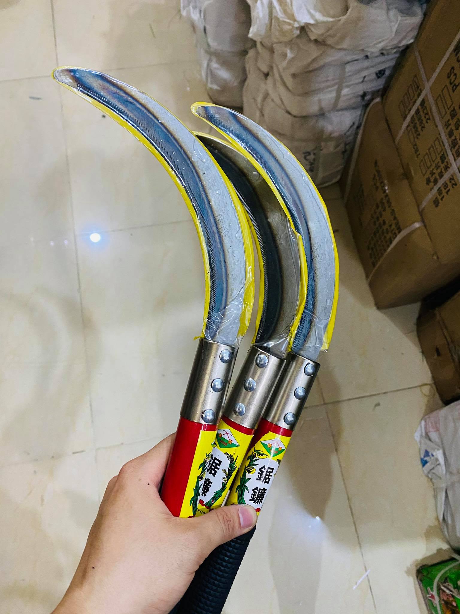 Liềm cắt cỏ,lưỡi hái cắt cỏ