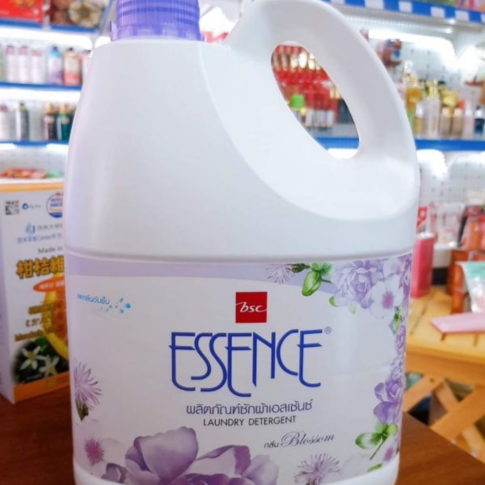 [HCM]NƯỚC GIẶT XẢ ĐẬM ĐÂC ESSENCE 3000ML [MÀU TÍM]