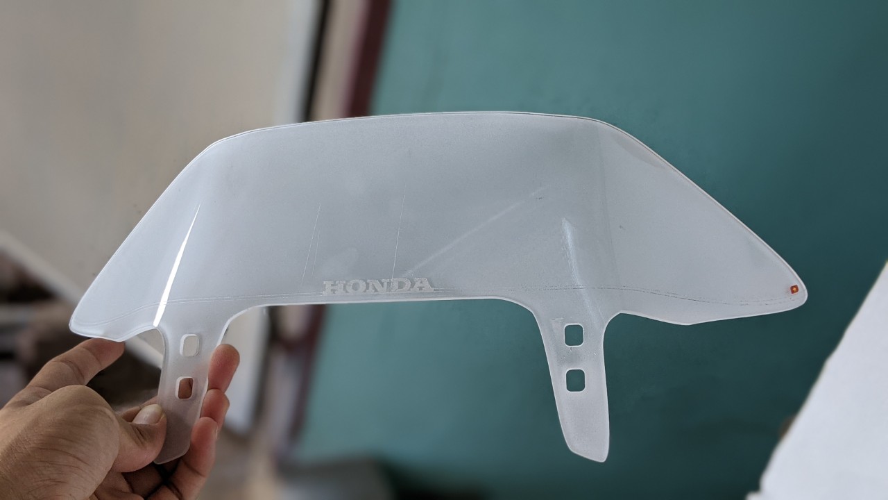 Kính chắn gió xe cub đèn vuông Original