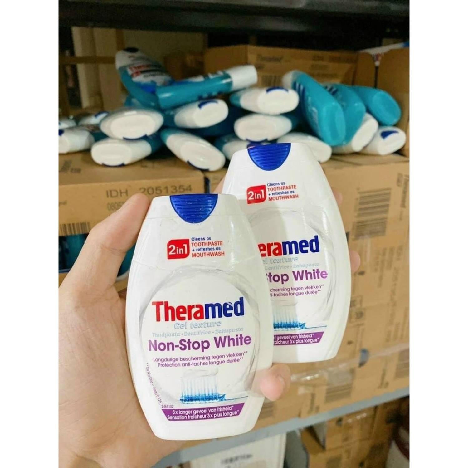 Kem đánh răng Theramed 2in1 Đức Dạng ống tròn