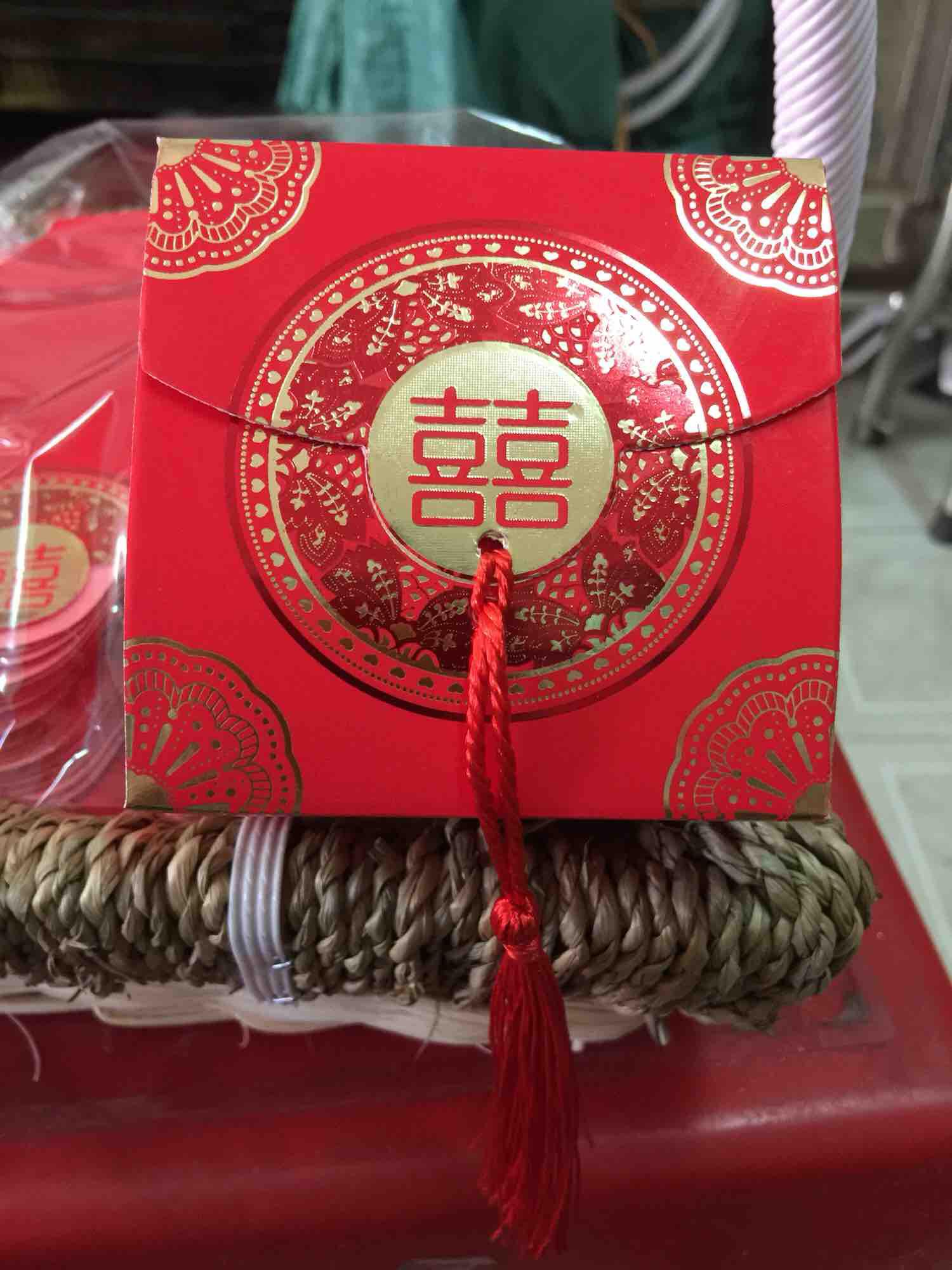 Hộp quà cưới combo 50 cái