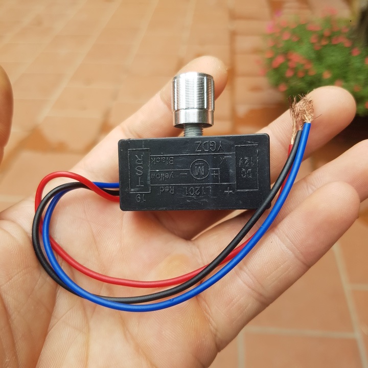 Chiết áp 12v điều chỉnh dòng máy bơm