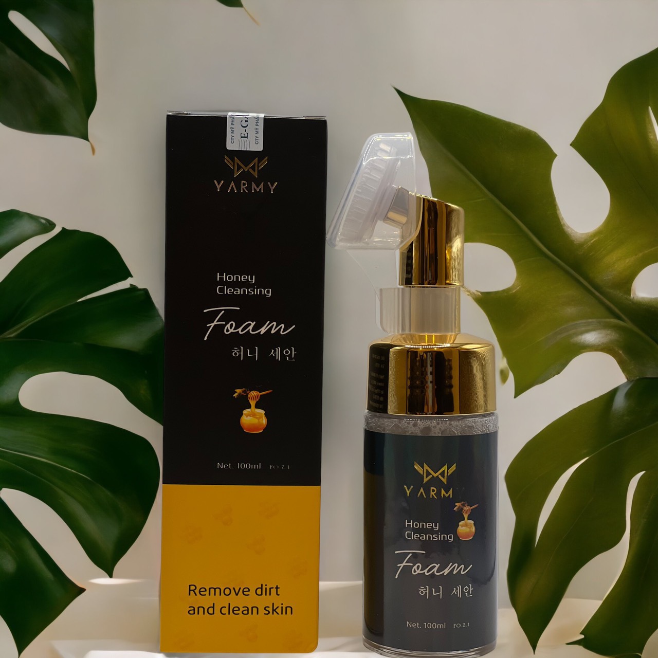 Sữa rửa mặt dạng bọt YARMY Honey Foam Cleasing