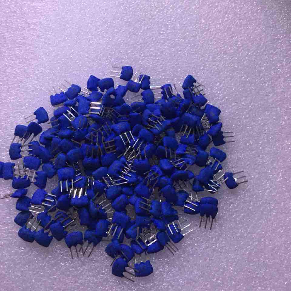 Thạch anh 4 M /3 chân