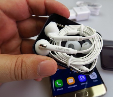 Tai nghe Samsung Galaxy S7/S7 EDGE Zin 100%