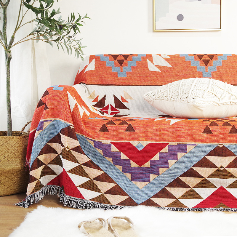 Thảm trải sofa mandala sắc cam nổi bật dệt màu phối 2 mặt