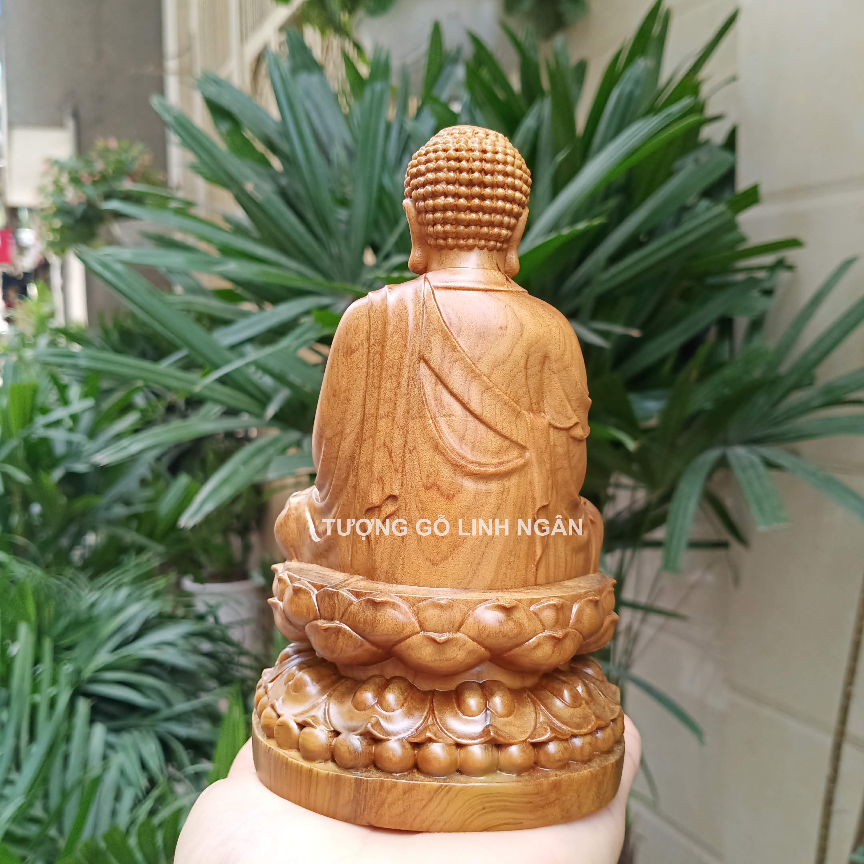 Tượng Phật A di đà (Cao 15, rộng 9, sâu 9 cm) gỗ bách xanh thơm