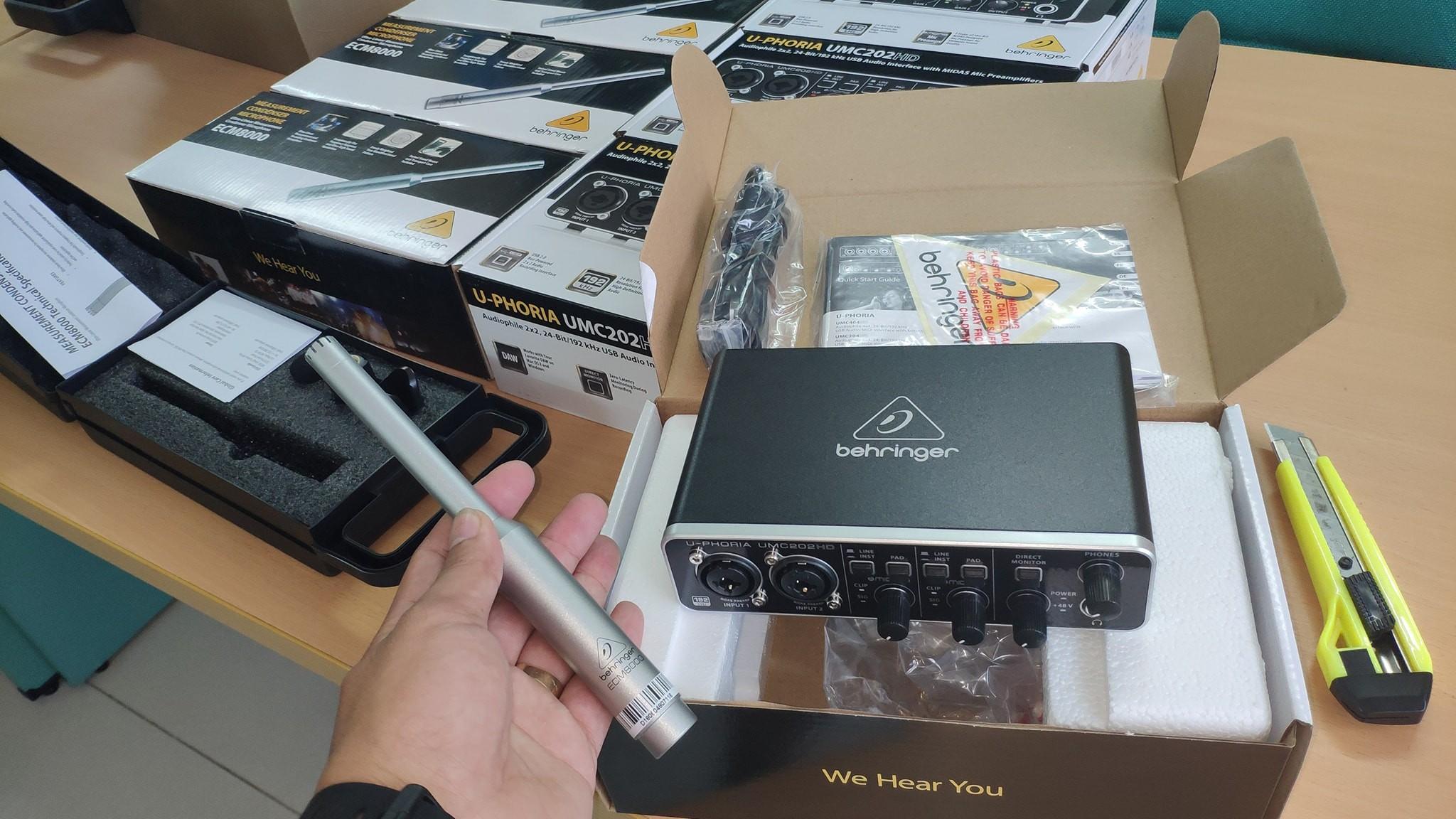 Sound card thu âm Behringer U-PHORIA UMC202HD