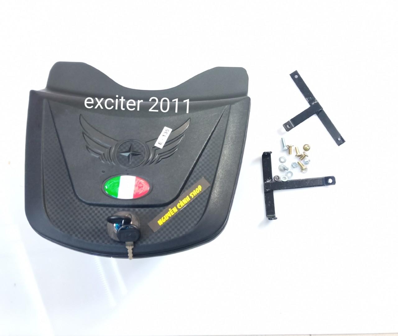 thùng giữa xe exciter 135 givi