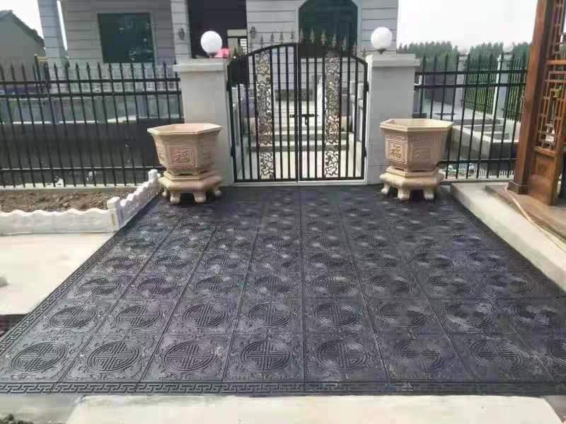Khuôn đổ gạch lát trang trí sân vườn 40*40 cm mẫu khuôn MK02