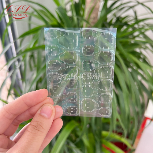 Keo dán móng Nail box bằng silicon 2 mặt tấm 24 miếng
