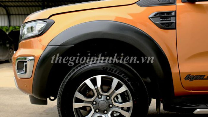 Bộ ốp cua lốp Ford Ranger 2015-2019 viền nhỏ