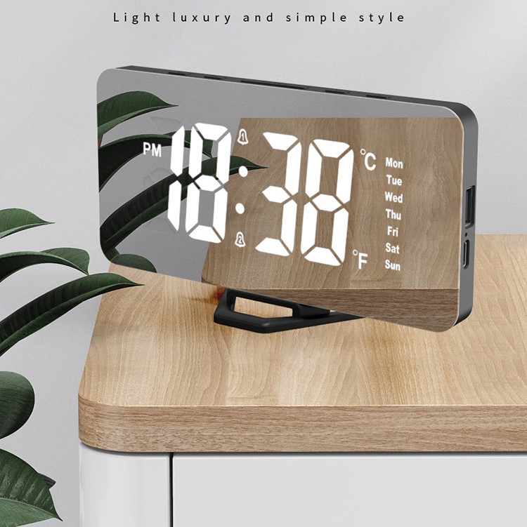Đồng hồ led để bàn