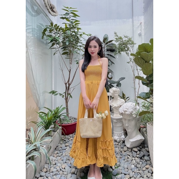 Đầm Maxi Bèo Hở Lưng.....