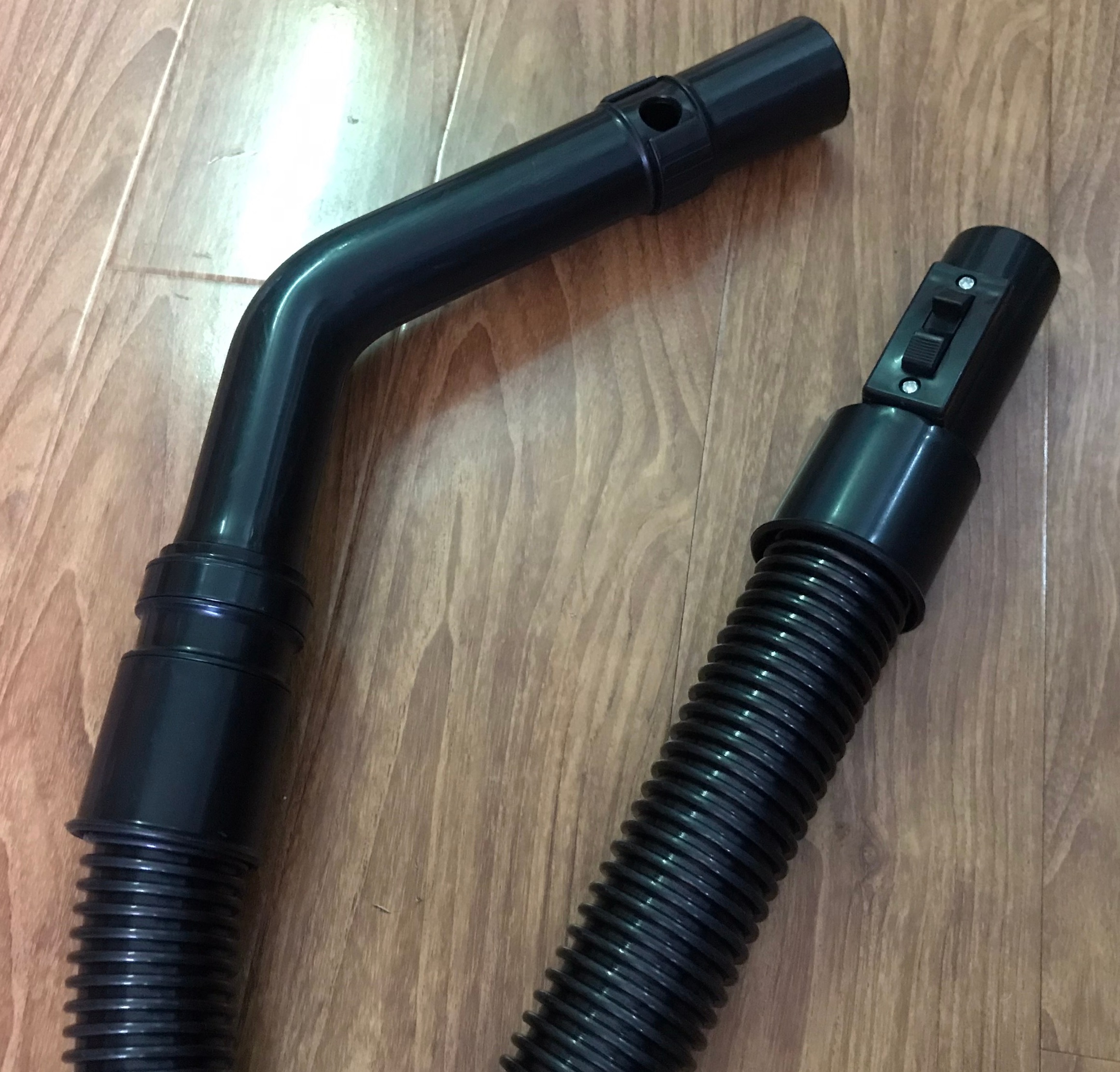 Ống mềm máy hút bụi 1,5m đường kính 37mm + 2 đầu hút