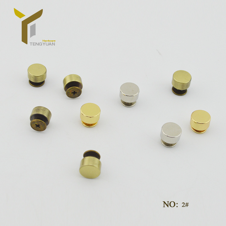Đế túi ốc vít trụ tròn