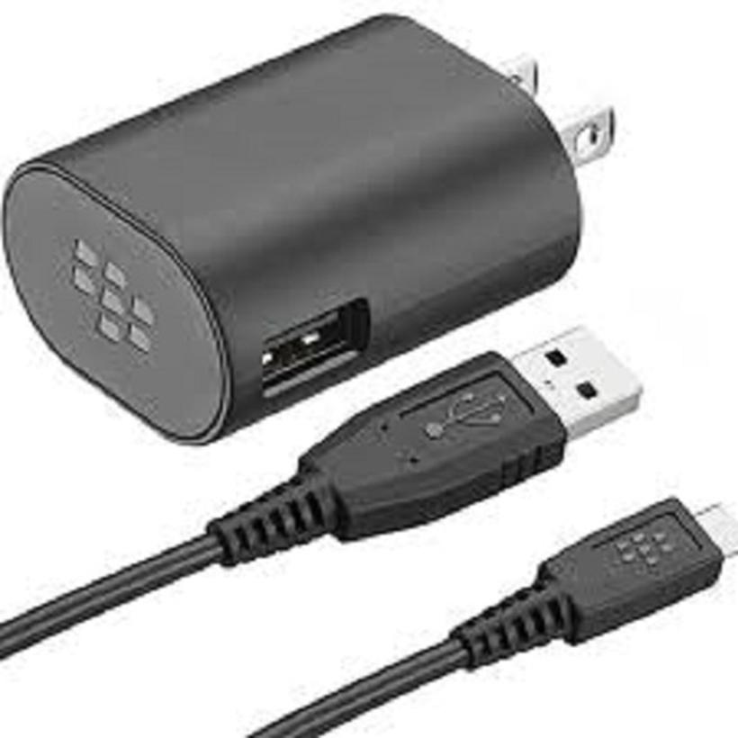 [HCM]Bộ củ sạc 850 mA và cáp micro usb cho blackberry Q10
