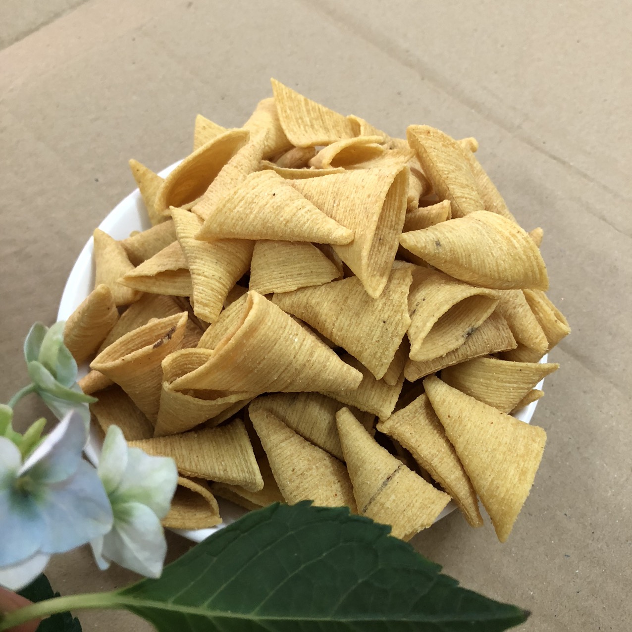 1kg Bánh snack hình chóp nón, snack nón