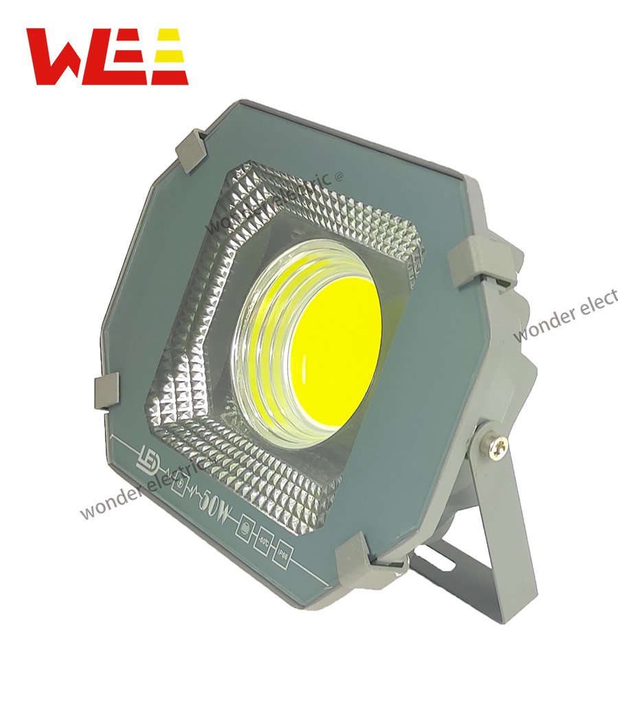 Đèn Pha LED 50W chiếu xa