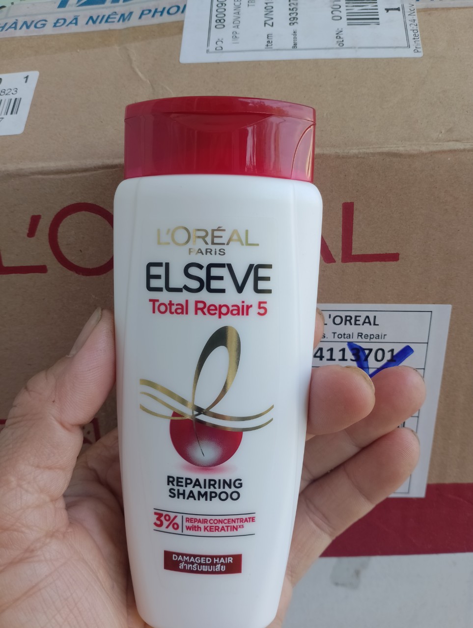 Dầu gội dưỡng tóc L'Oréal Elseve tinh dầu nước hoa-110ml