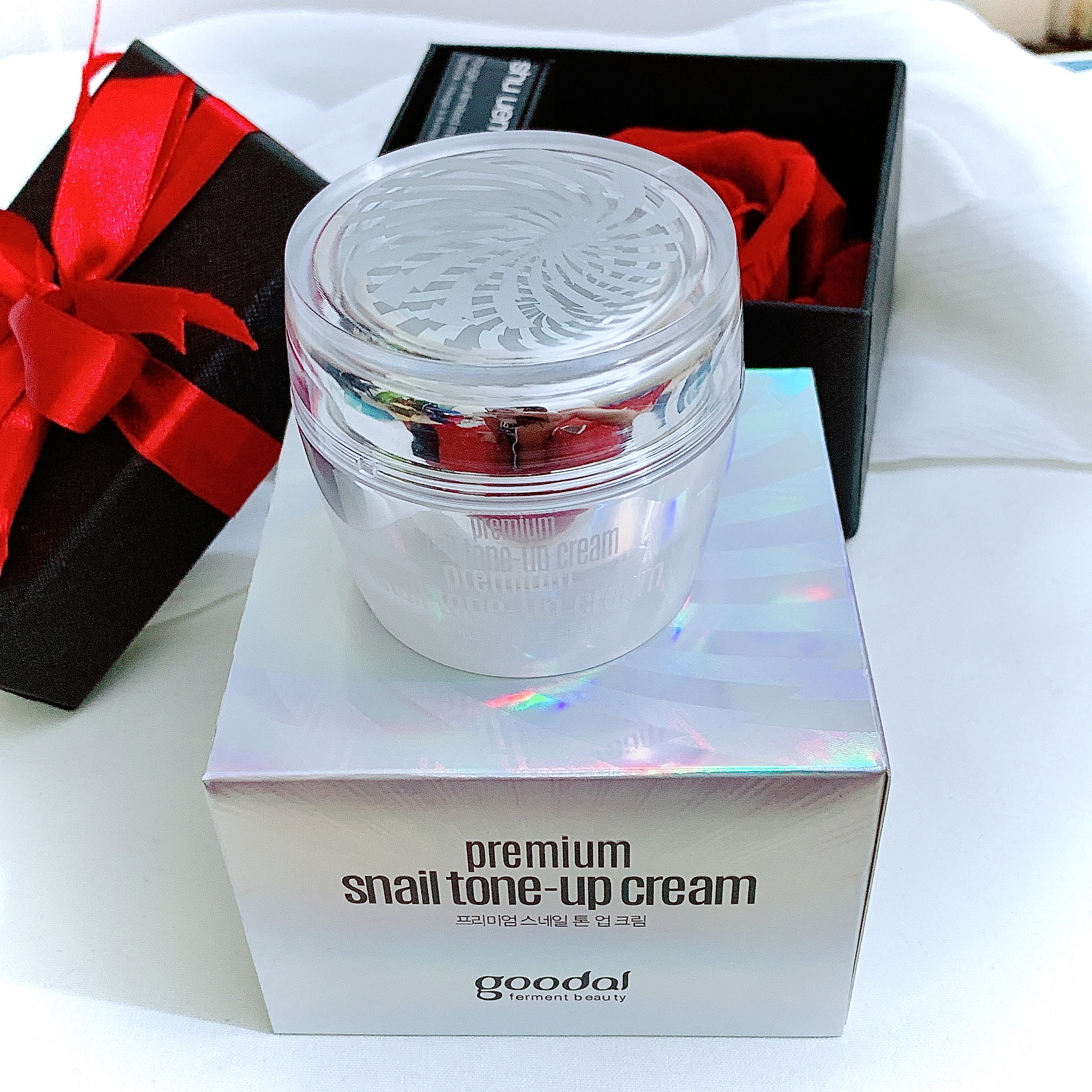 KEM DƯỠNG TRẮNG DA ỐC SÊN