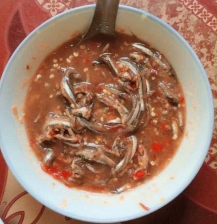 Mắm cá cơm pha sẵn (1 chai loại ngon)