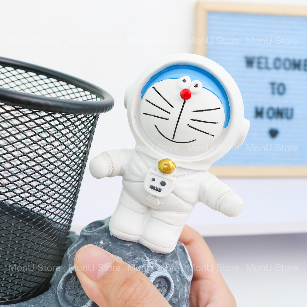 Kệ cắm bút DORAEMON DOREMON phi hành gia dễ thương cute MON0434