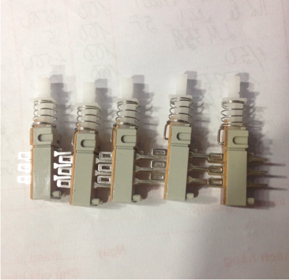 5 Công tắc bướm 6 chân