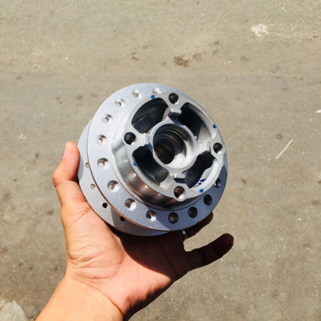 Đùm Trước Wave S110 Zin