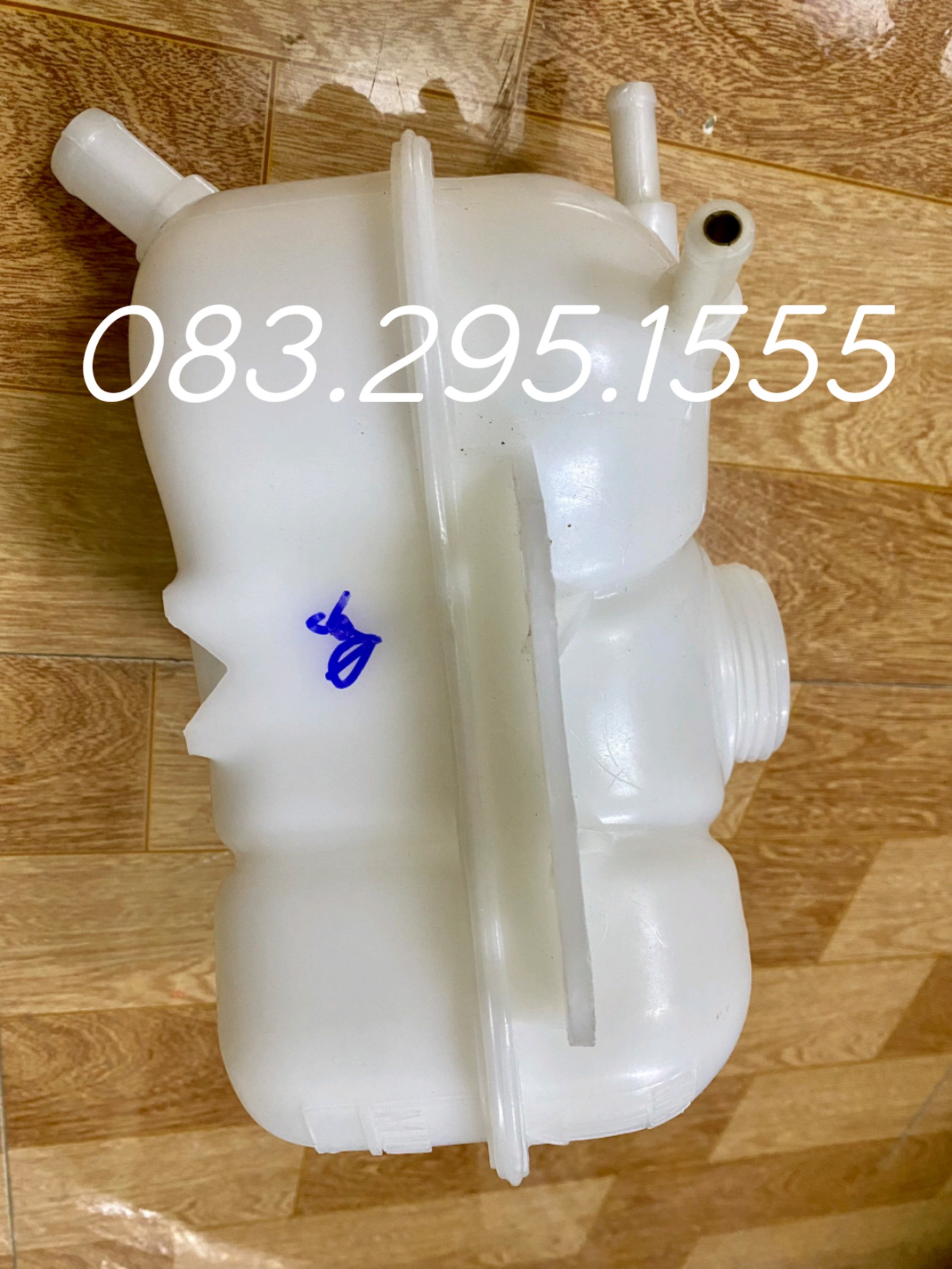 bình nước phụ Lanos , xịn