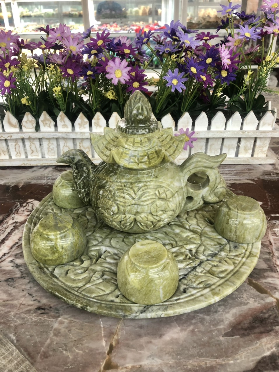 Bộ ấm trà chạm rồng đá ngọc serpentine