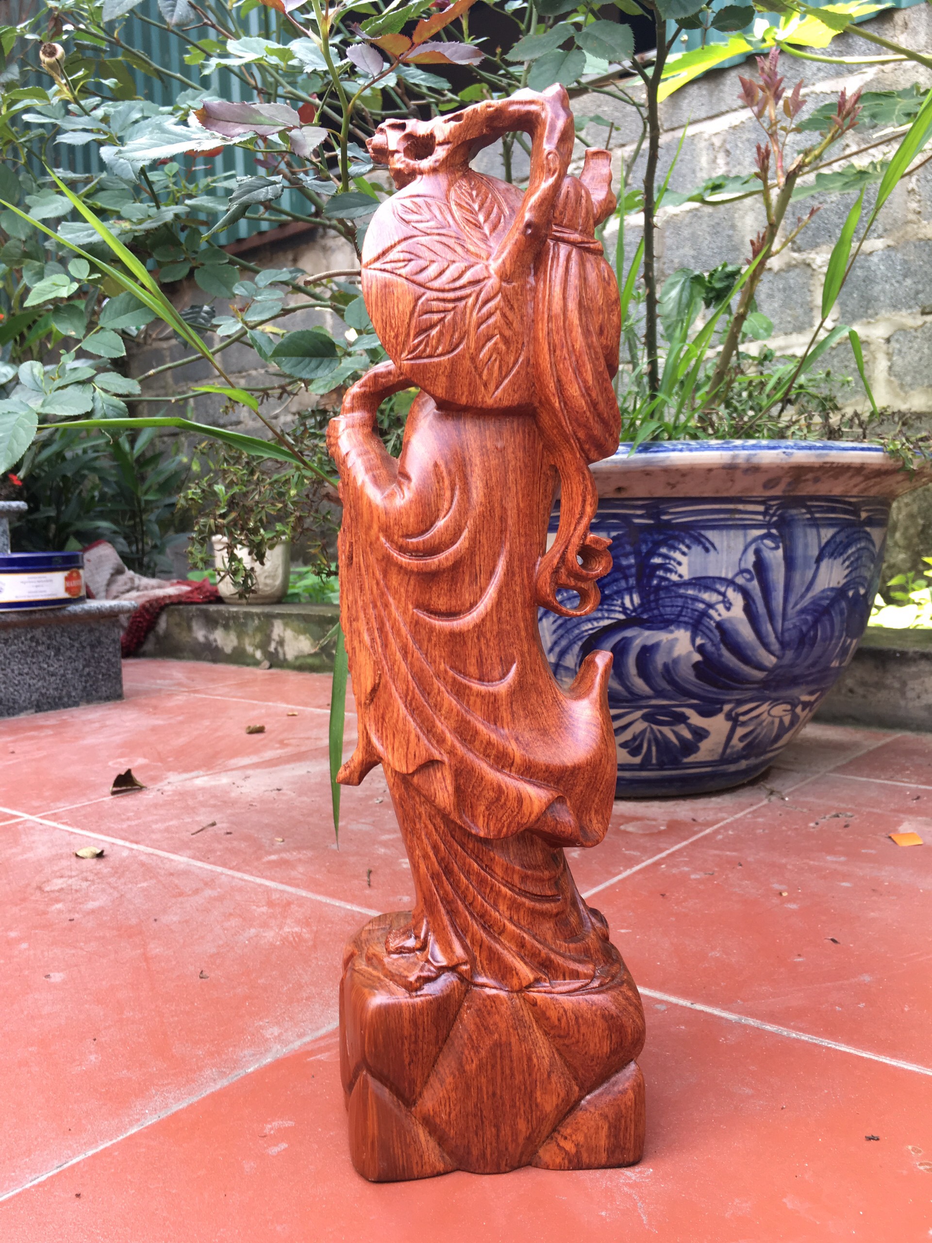 Tượng Đạt Ma Qúa Hải Gỗ Hương