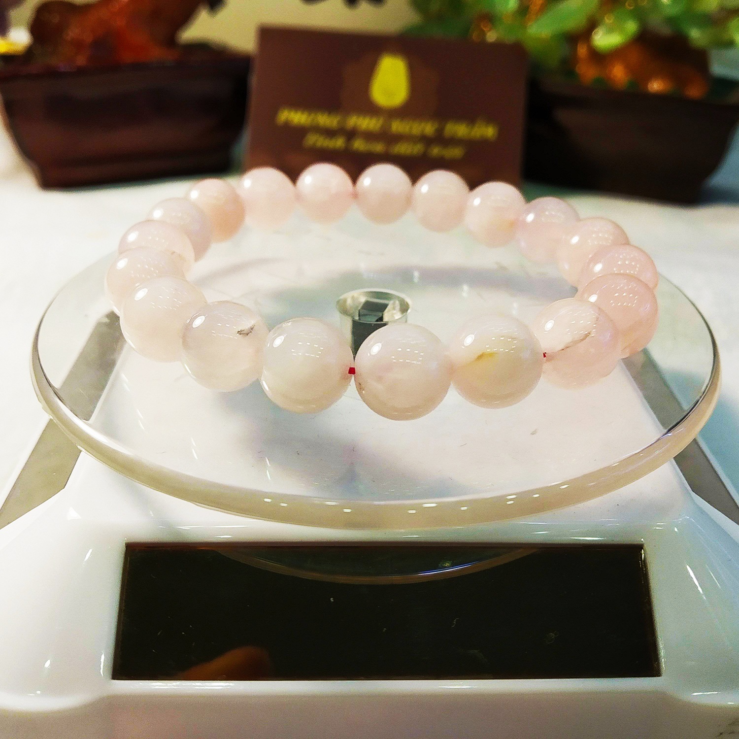 Vòng đá phong thủy đá thạch anh hồng 10li VIP