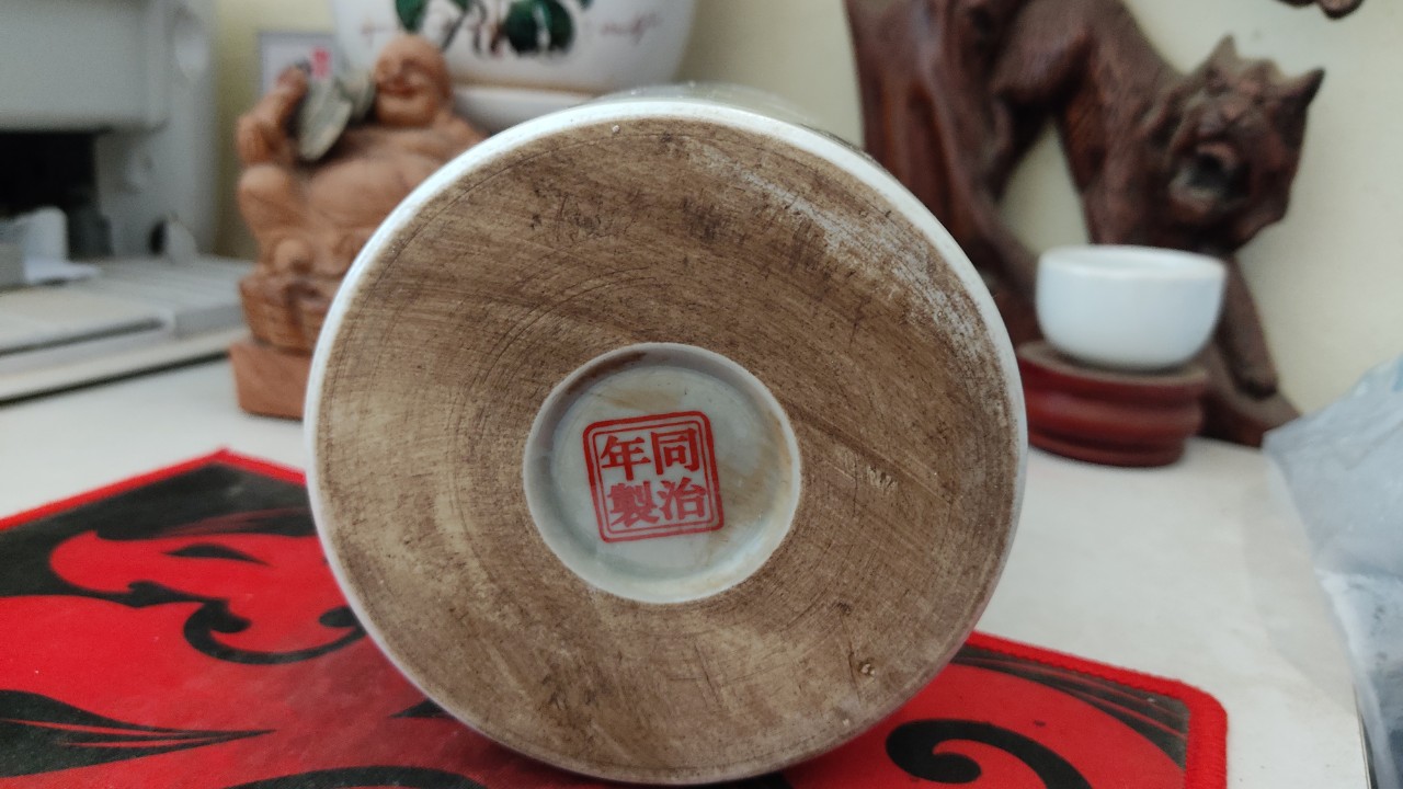 Ống Đựng Bút Bằng Sứ Kiểu Dáng Cổ Điển