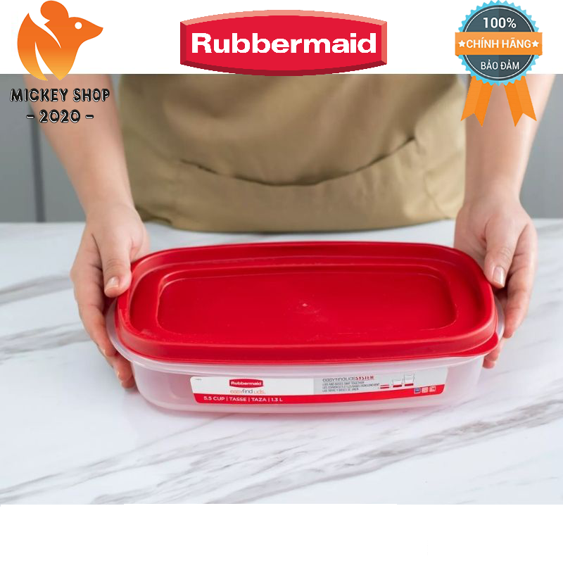 Rubbermaid Plastic Containers