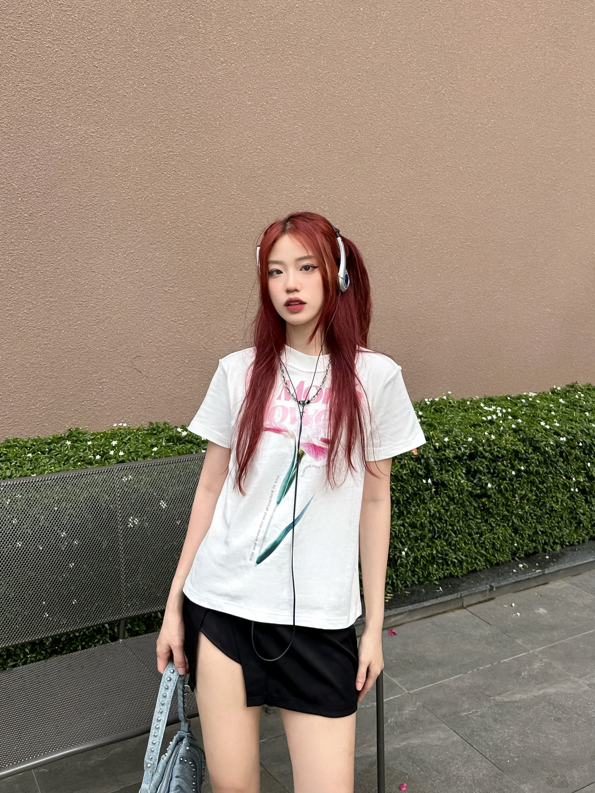 [VOUCHER 12%/149K] Áo thun baby tee in hoa MONÁ - FLEUR TRẮNG